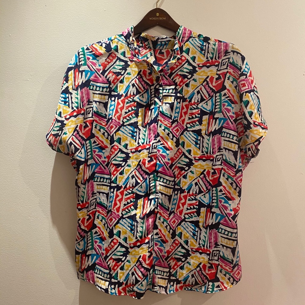 Vintage multicolor bottom down shirt
